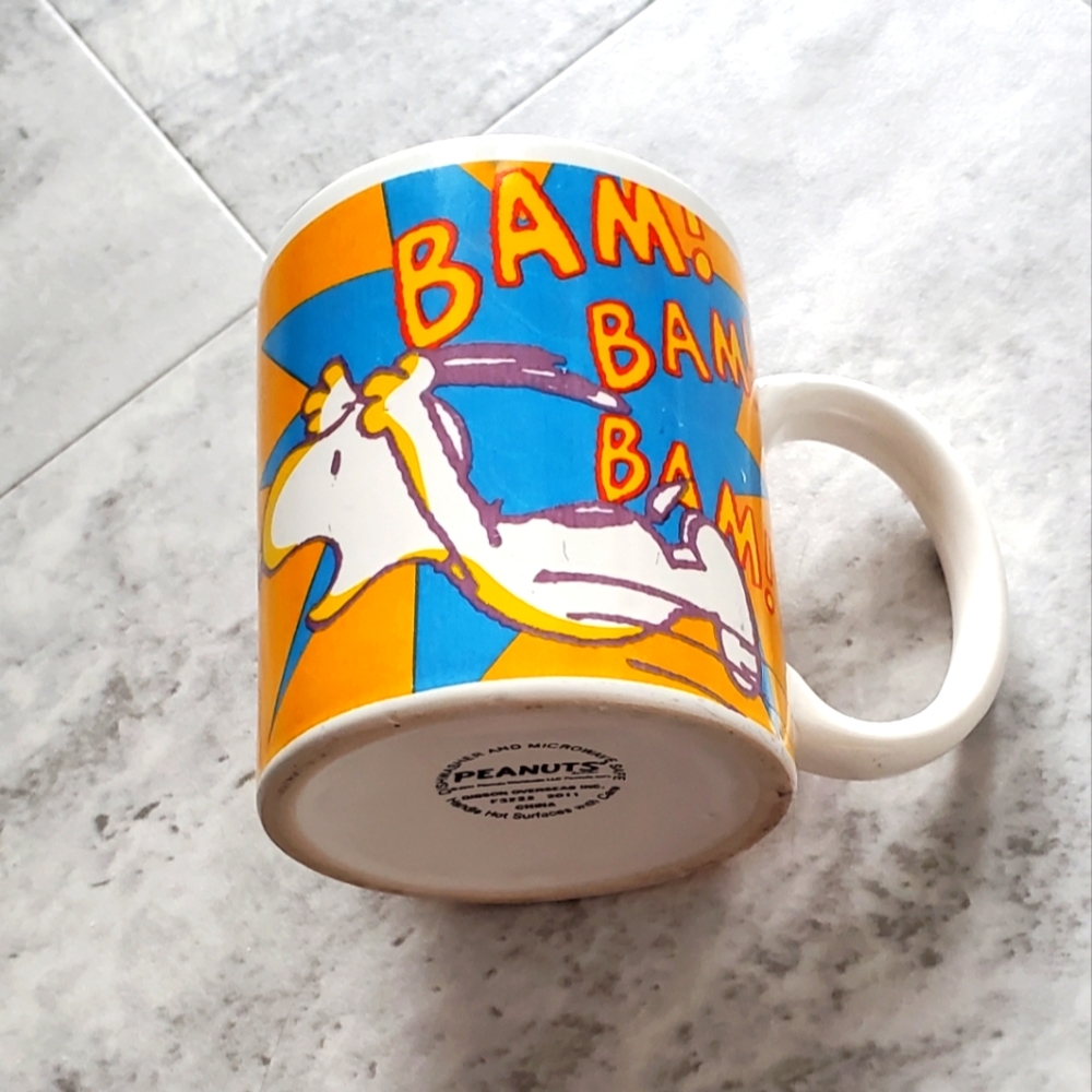 5/$30 BNWOT Snoopy BAM mug